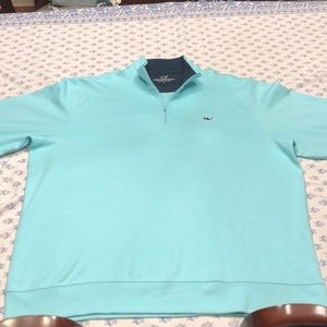 Vineyard vines pull over